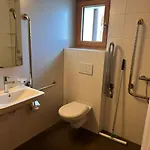 Nova Casa Spinatscha Hostel *