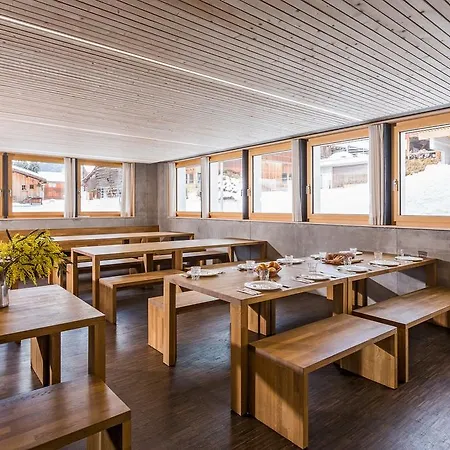 Nova Casa Spinatscha Hostel Sedrun