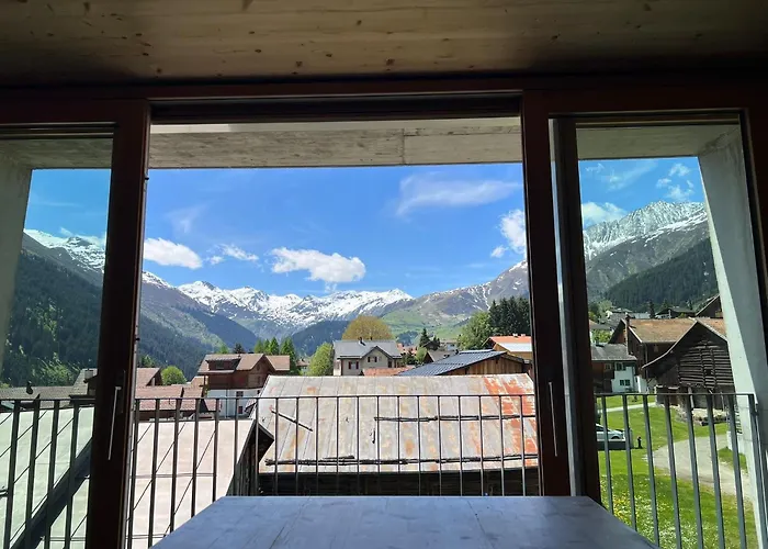 Hostel Nova Casa Spinatscha *