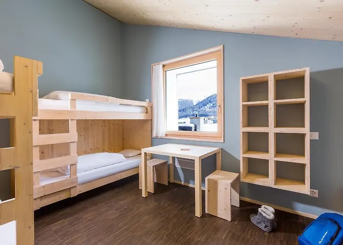 بيت شباب Nova Casa Spinatscha سيدرن