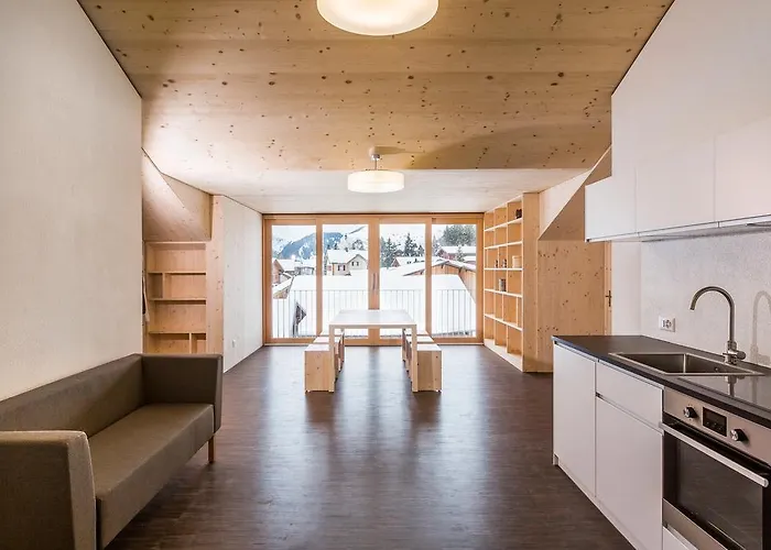 Nova Casa Spinatscha سيدرن