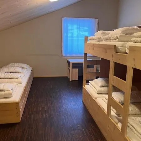 Nova Casa Spinatscha Hostel