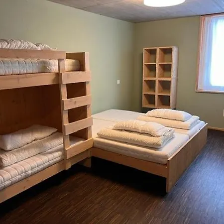 Hostel Nova Casa Spinatscha
