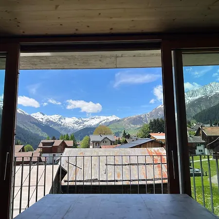 Vandrarhem Nova Casa Spinatscha *