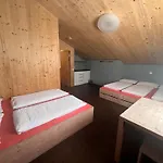 Nova Casa Spinatscha Hostel Sedrun